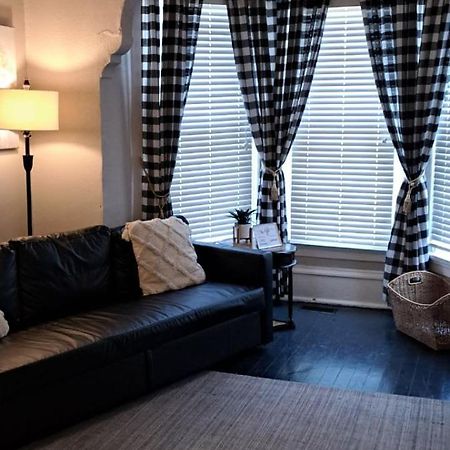 Beautiful Downstairs 1Bed 1Bth Charmer- Pet Friendly Michigan City Exterior foto
