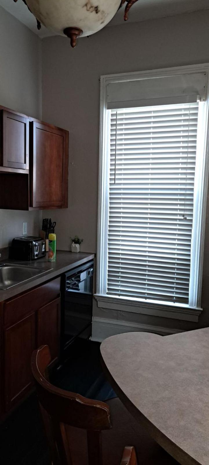 Beautiful Downstairs 1Bed 1Bth Charmer- Pet Friendly Michigan City Exterior foto